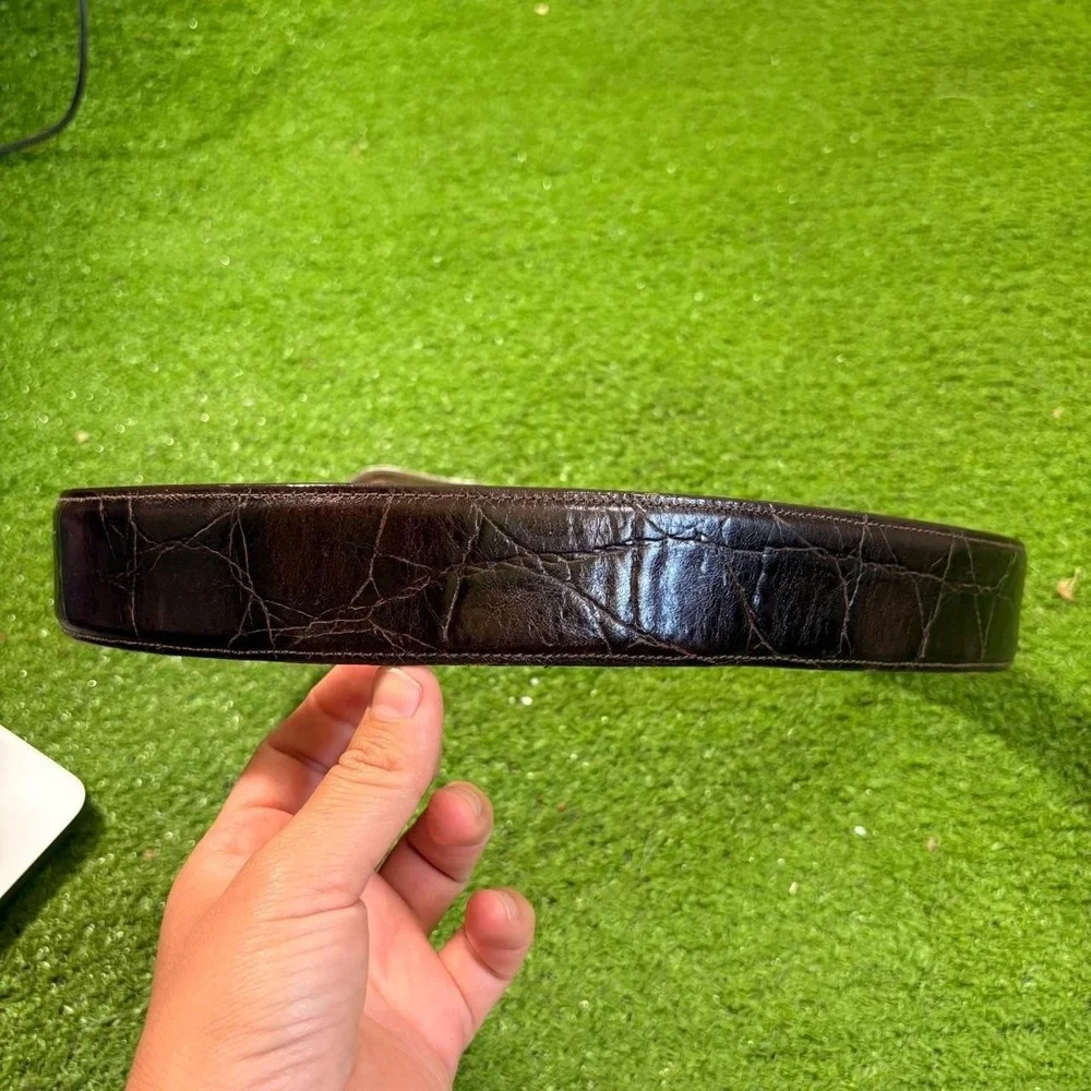 Zelé Unisex Genuine Cowhide Leather Size MED 30